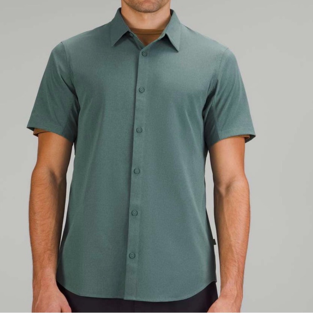 Lululemon Airing Easy Short Sleeve Button-up Shirt